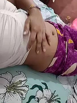 USER-MAYA from StripChat is Freechat