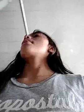 Valen_Person from StripChat is Freechat