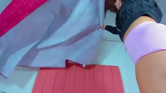 Girls and cam to cam: Watch as these sophisticated entertainers uncover their stunning costumes and curvaceous curves online!