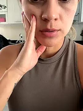 Girls and cam to cam: Watch as these sophisticated entertainers uncover their stunning costumes and curvaceous curves online!