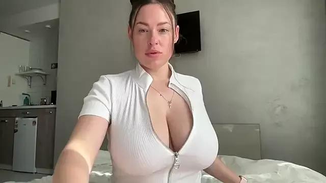 Girls and cam to cam: Watch as these sophisticated entertainers uncover their stunning costumes and curvaceous curves online!