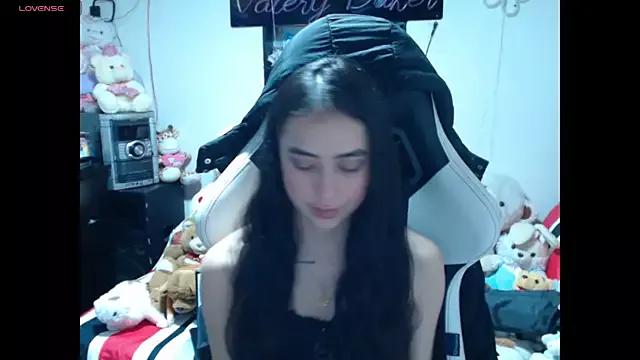 Girls and cam to cam: Watch as these sophisticated entertainers uncover their stunning costumes and curvaceous curves online!