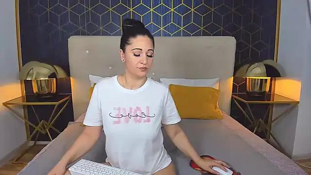 Girls and cam to cam: Watch as these sophisticated entertainers uncover their stunning costumes and curvaceous curves online!