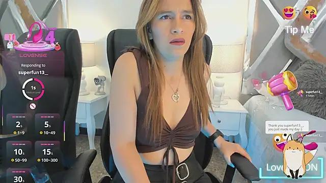 Girls and cam to cam: Watch as these sophisticated entertainers uncover their stunning costumes and curvaceous curves online!