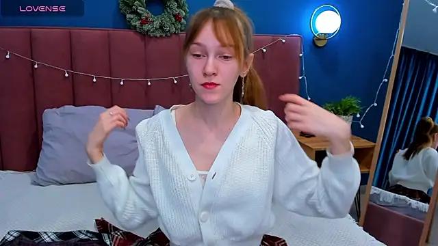 Girls and cam to cam: Watch as these sophisticated entertainers uncover their stunning costumes and curvaceous curves online!