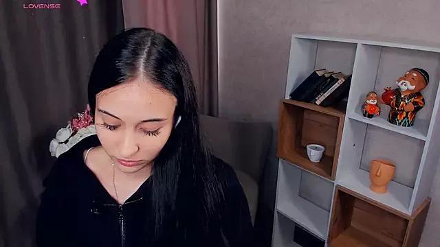 VedaSalina from StripChat is Freechat