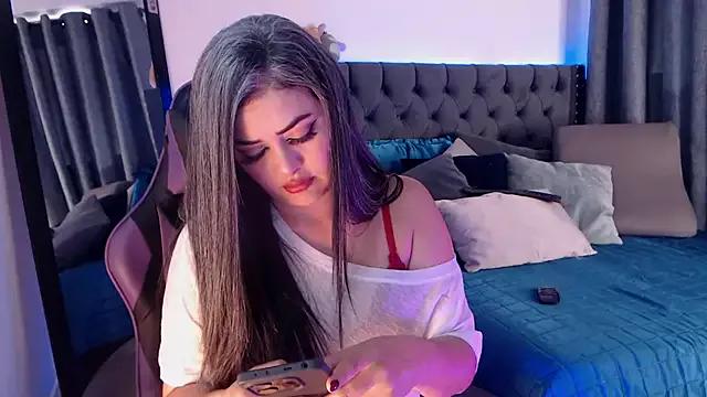 VegaLyra from StripChat is Freechat