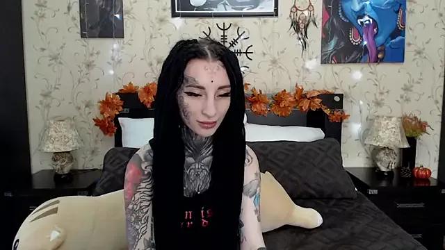 Girls and cam to cam: Watch as these sophisticated entertainers uncover their stunning costumes and curvaceous curves online!