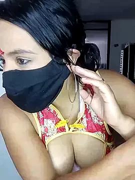 VelvetQueenss from StripChat is Freechat