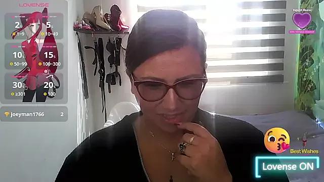 Vesper_Vixen from StripChat is Freechat