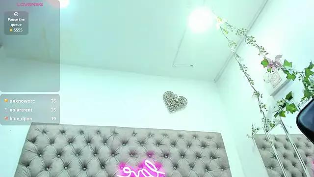 Victoria_Ferrera from StripChat is Freechat