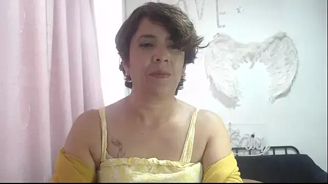 Victoria_meester from StripChat is Freechat