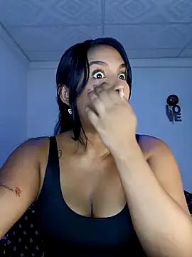 victoria_roussee from StripChat is Freechat