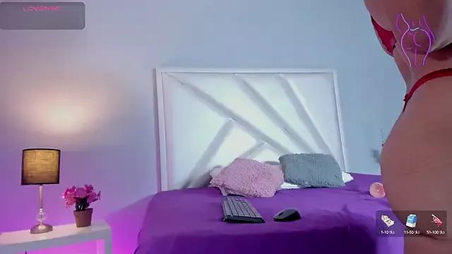 Girls and cam to cam: Watch as these sophisticated entertainers uncover their stunning costumes and curvaceous curves online!