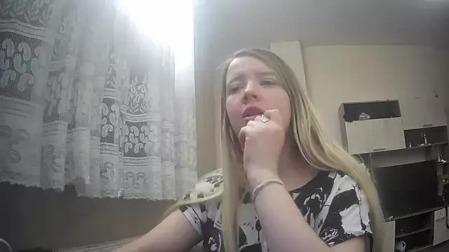 ViolaCandy from StripChat is Freechat