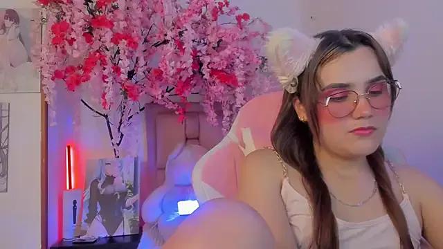 Girls and cam to cam: Watch as these sophisticated entertainers uncover their stunning costumes and curvaceous curves online!