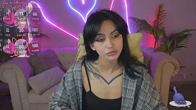 Girls and cam to cam: Watch as these sophisticated entertainers uncover their stunning costumes and curvaceous curves online!