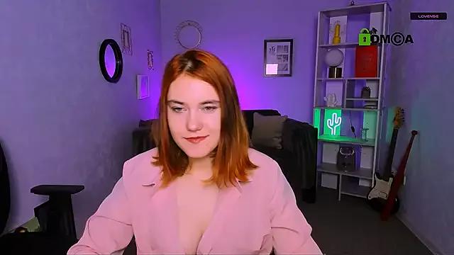 violett_moons from StripChat is Freechat