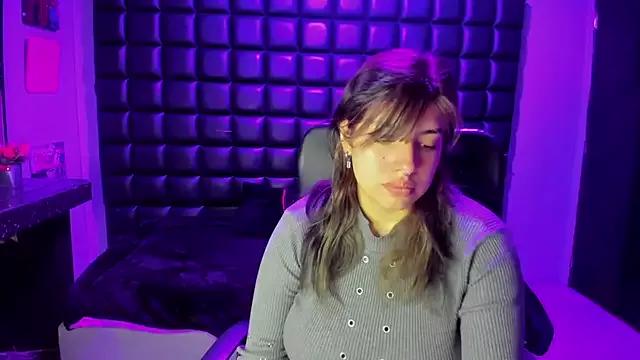 Violetta_Swett_ from StripChat is Freechat