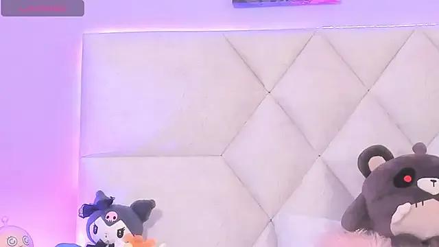 Girls and cam to cam: Watch as these sophisticated entertainers uncover their stunning costumes and curvaceous curves online!