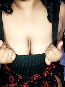 Viviennemoon_tlgu from StripChat is Freechat