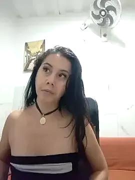 Vixen_Velvett from StripChat is Freechat