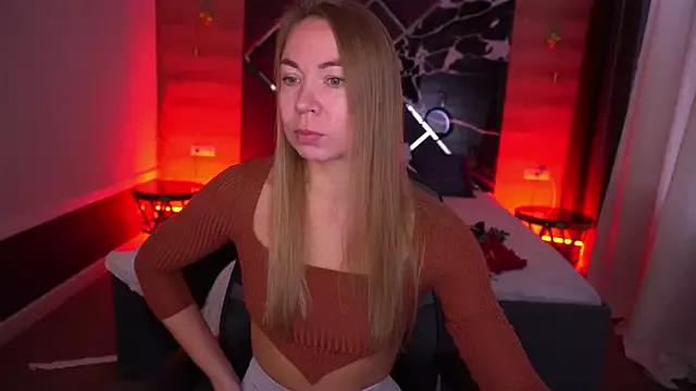 Girls and cam to cam: Watch as these sophisticated entertainers uncover their stunning costumes and curvaceous curves online!