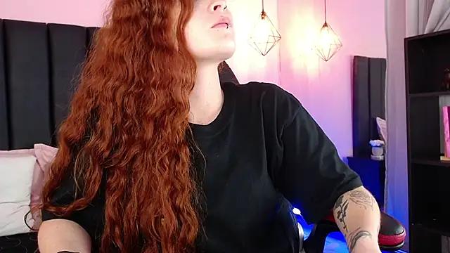 Girls and cam to cam: Watch as these sophisticated entertainers uncover their stunning costumes and curvaceous curves online!