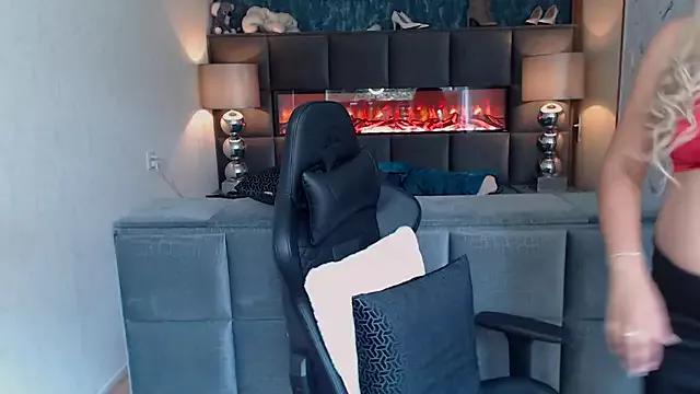 Girls and cam to cam: Watch as these sophisticated entertainers uncover their stunning costumes and curvaceous curves online!