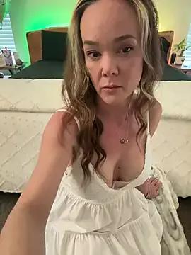 Wet_N_WildXXX from StripChat is Freechat