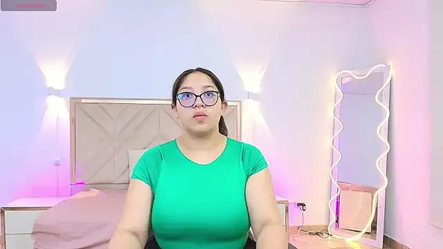 whitney_tay from StripChat is Freechat