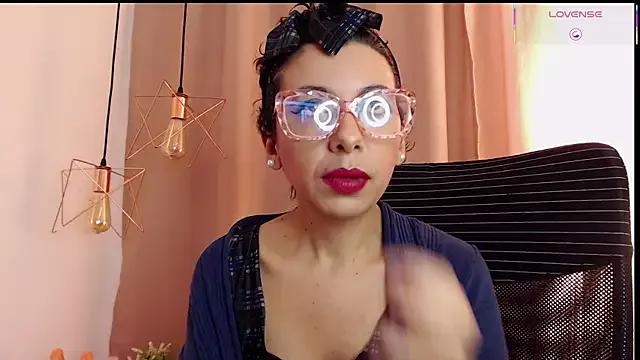 Girls and cam to cam: Watch as these sophisticated entertainers uncover their stunning costumes and curvaceous curves online!