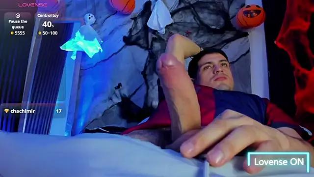 William_Steel_ from StripChat is Freechat