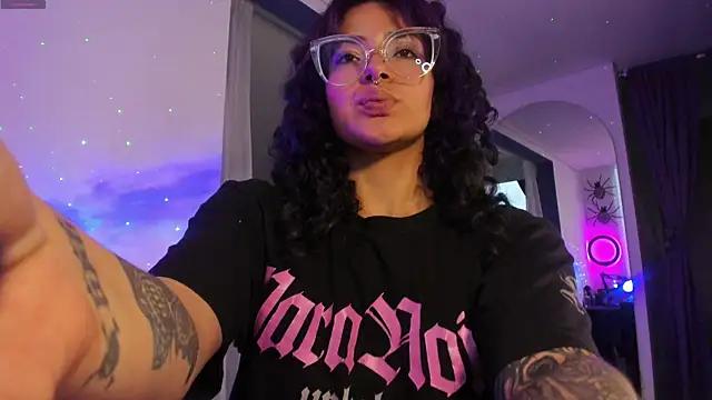 Girls and cam to cam: Watch as these sophisticated entertainers uncover their stunning costumes and curvaceous curves online!
