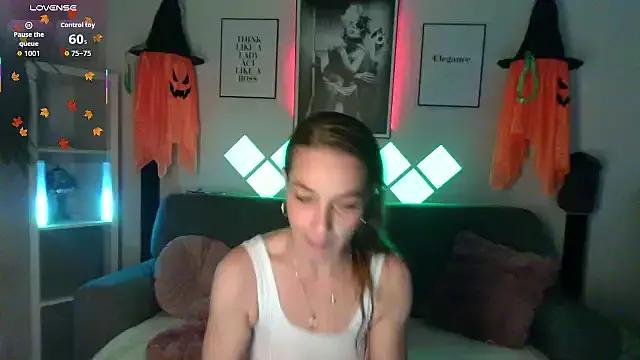 Girls and cam to cam: Watch as these sophisticated entertainers uncover their stunning costumes and curvaceous curves online!