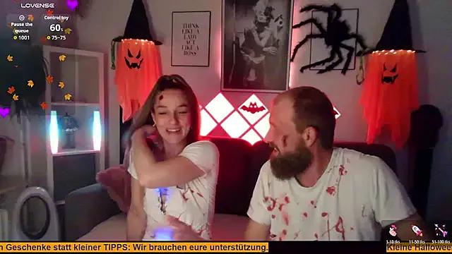 XBellaXundXUweX from StripChat is Freechat