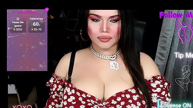 Girls and cam to cam: Watch as these sophisticated entertainers uncover their stunning costumes and curvaceous curves online!