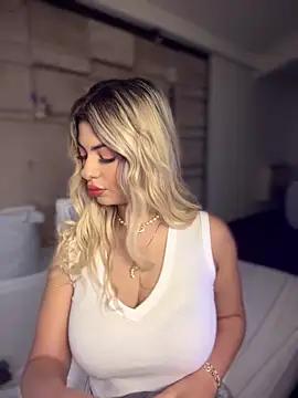 Girls and cam to cam: Watch as these sophisticated entertainers uncover their stunning costumes and curvaceous curves online!