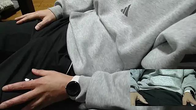 Photos of Yasu2000 from StripChat is Freechat