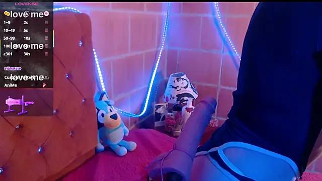 Girls and cam to cam: Watch as these sophisticated entertainers uncover their stunning costumes and curvaceous curves online!