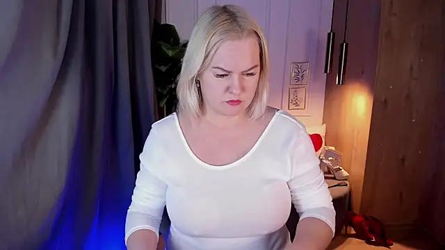 Girls and cam to cam: Watch as these sophisticated entertainers uncover their stunning costumes and curvaceous curves online!
