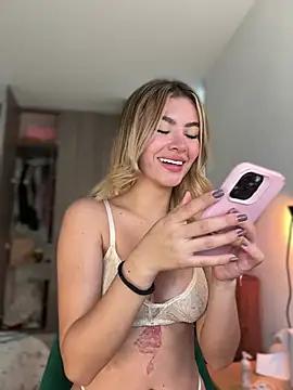 Girls and cam to cam: Watch as these sophisticated entertainers uncover their stunning costumes and curvaceous curves online!