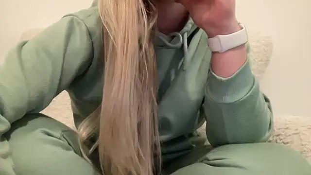 YourGreekAnna from StripChat is Freechat