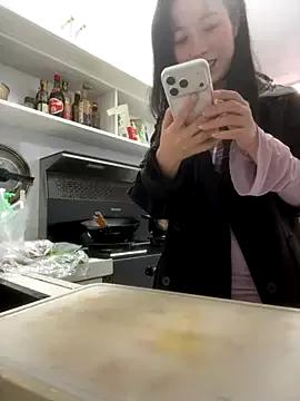 yourkeer from StripChat is Freechat