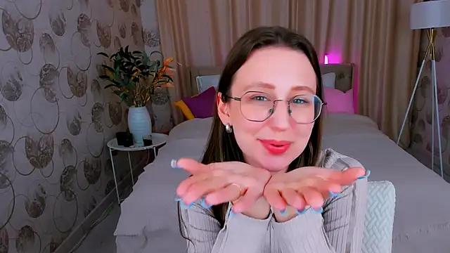 Girls and cam to cam: Watch as these sophisticated entertainers uncover their stunning costumes and curvaceous curves online!