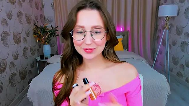 Girls and cam to cam: Watch as these sophisticated entertainers uncover their stunning costumes and curvaceous curves online!