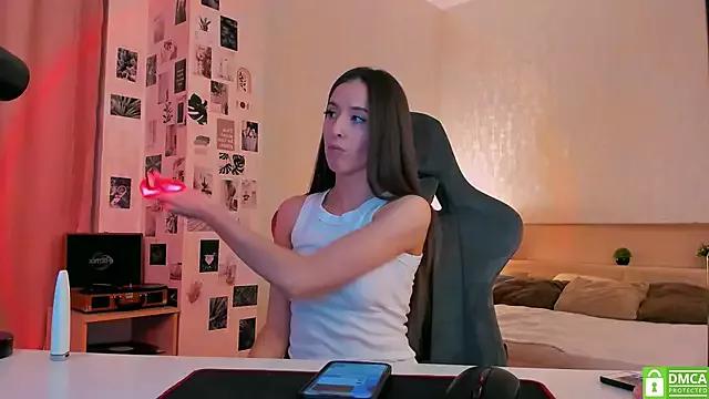 Girls and cam to cam: Watch as these sophisticated entertainers uncover their stunning costumes and curvaceous curves online!
