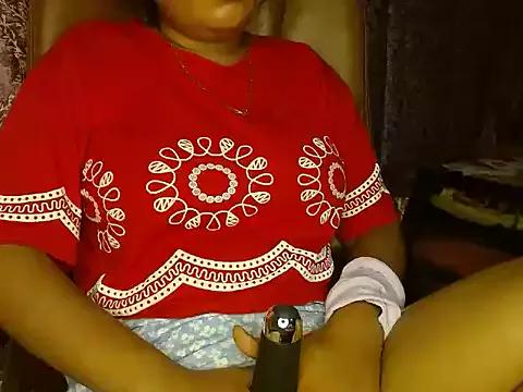 Yours_jann from StripChat is Freechat