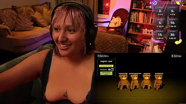 Girls and cam to cam: Watch as these sophisticated entertainers uncover their stunning costumes and curvaceous curves online!