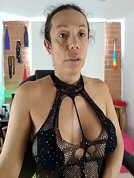 Girls and cam to cam: Watch as these sophisticated entertainers uncover their stunning costumes and curvaceous curves online!